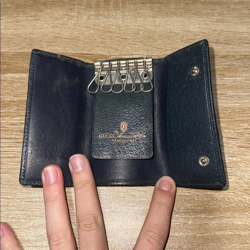 Authentic 1980’s Gucci Logo Canvas Leather Key Case - Picture 4 of 4